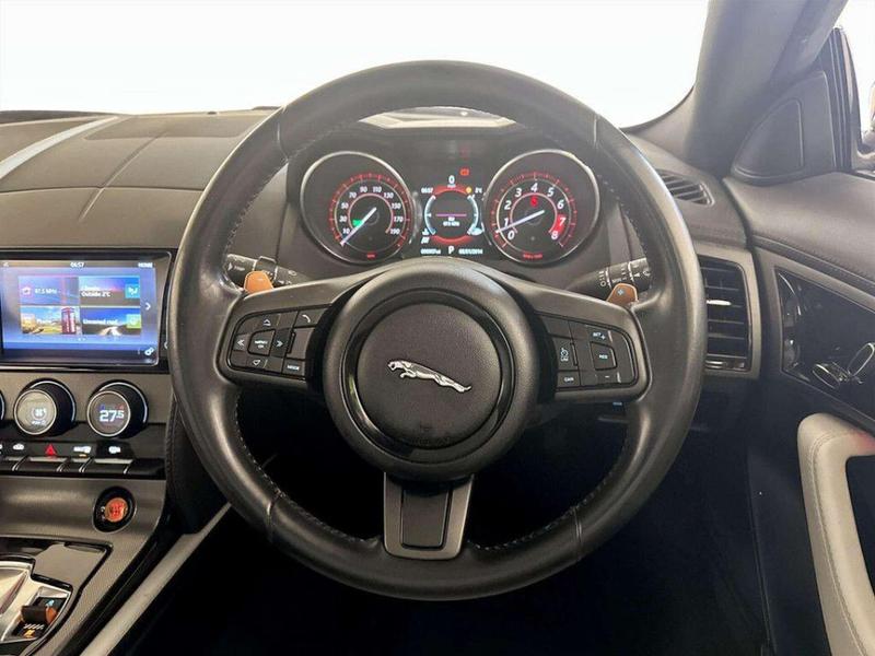 Used Jaguar F-Type 2016 for sale - 76825849: Photo 17