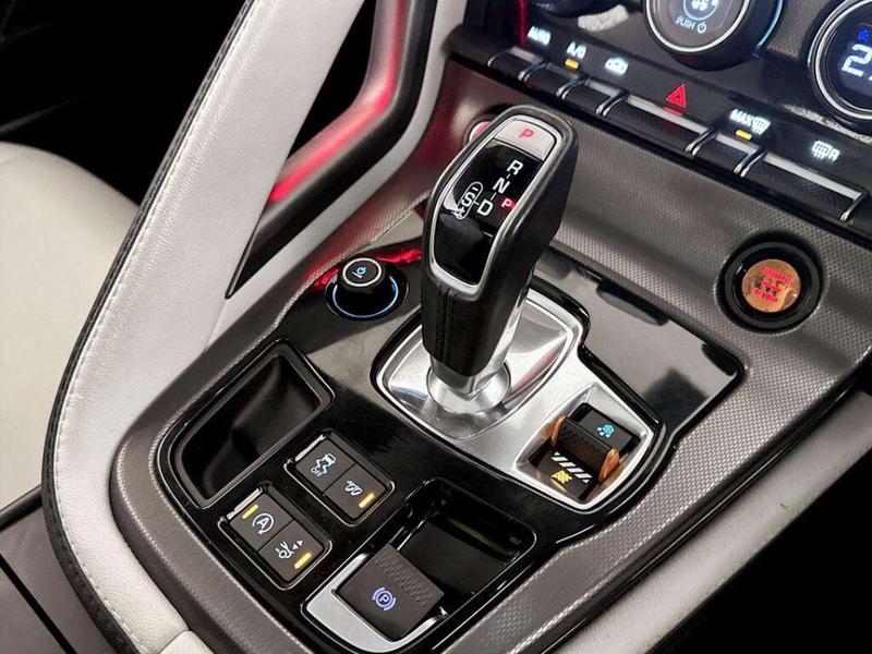 Used Jaguar F-Type 2016 for sale - 76825849: Photo 27