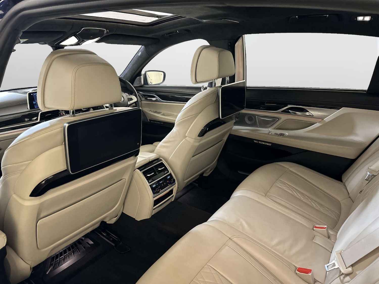 Used BMW 7 Series 2017 for sale - 77964851: Photo 13