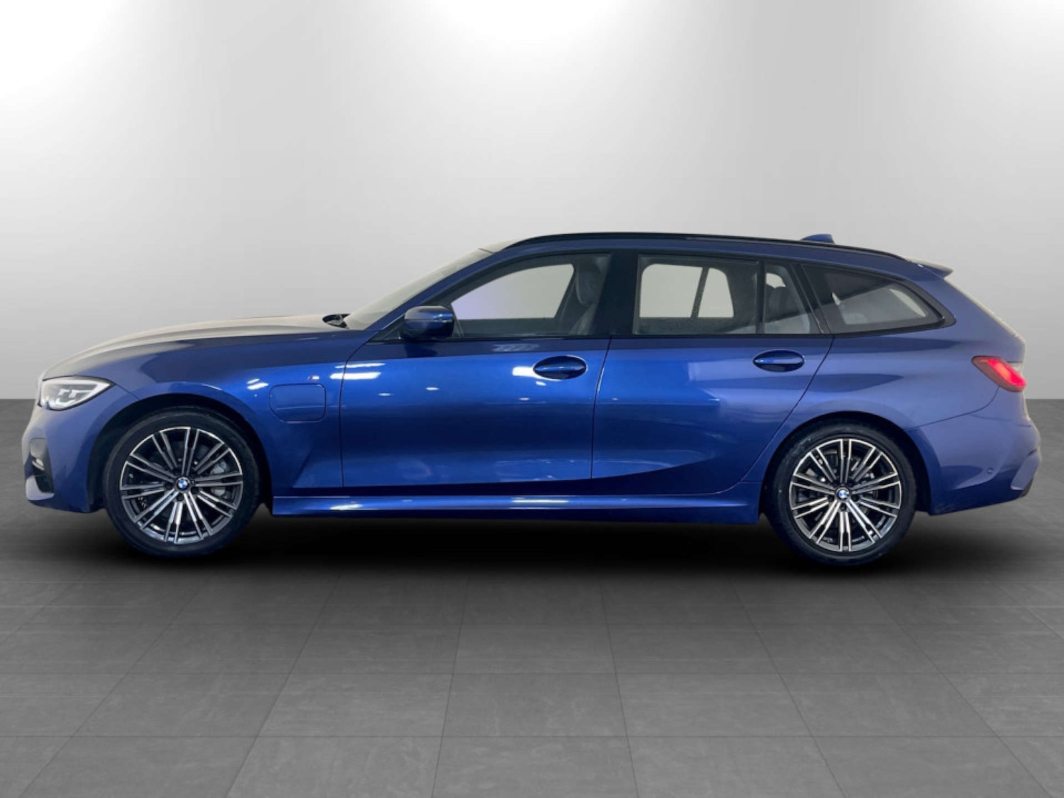 Used BMW 3 Series 2021 for sale - 77523239: Photo 7