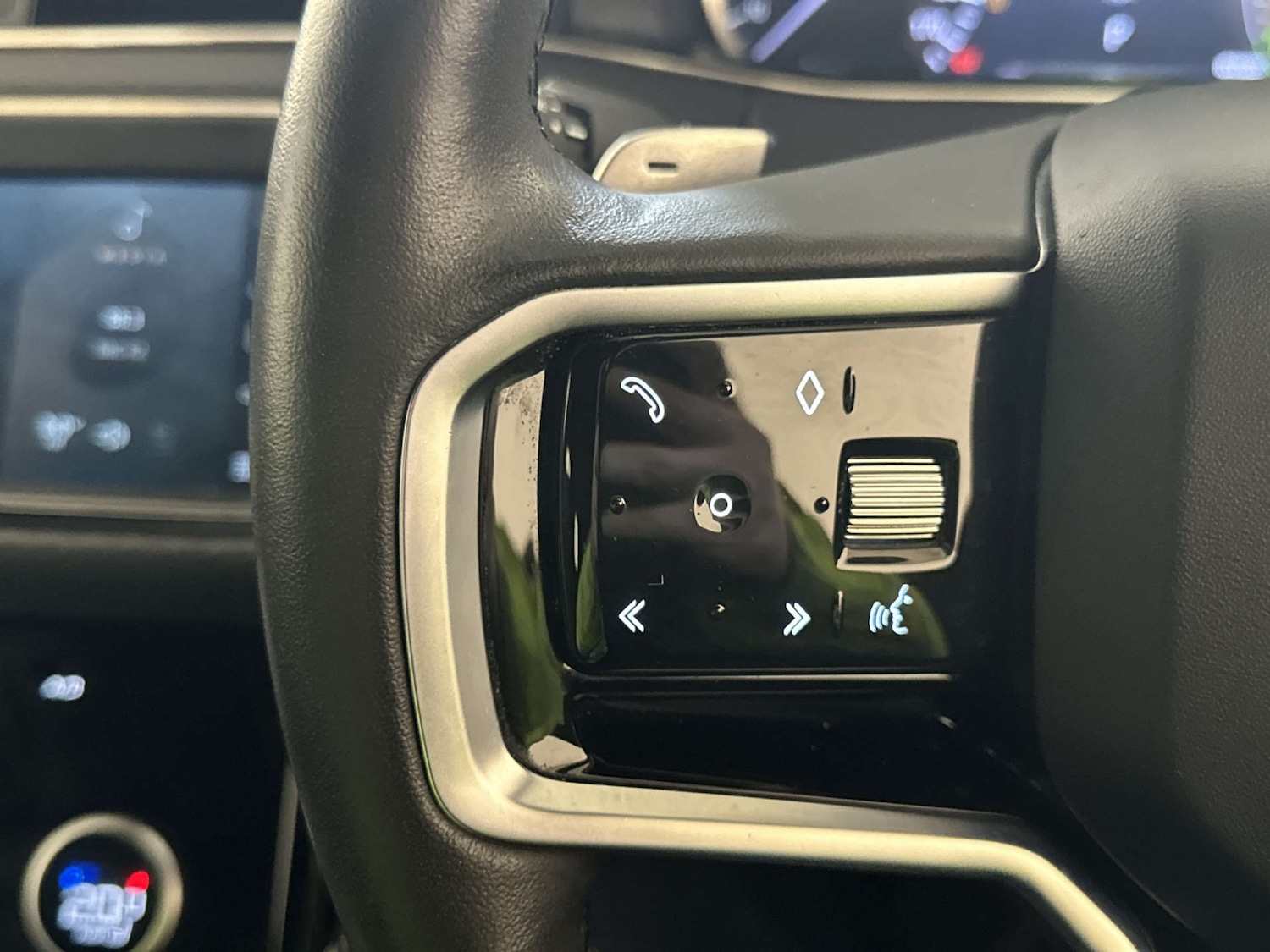 Used Land Rover Range Rover Evoque 2023 for sale - 77877328: Photo 18