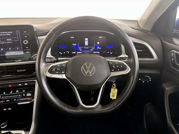 Used Volkswagen T-Roc 2023 for sale - 75711608: Photo 16