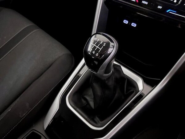 Used Volkswagen T-Roc 2023 for sale - 75711608: Photo 26