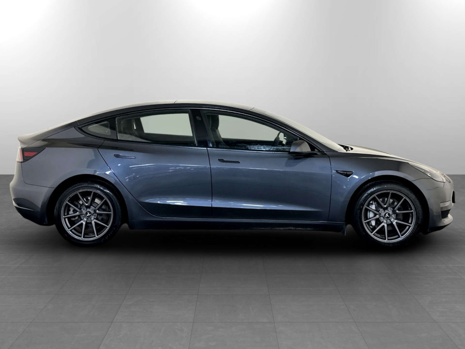 Used Tesla Model 3 2021 for sale - 77326079: Photo 11