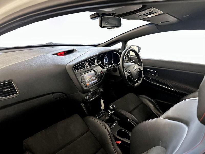 Used Kia Pro Ceed 2015 for sale - 76412168: Photo 12