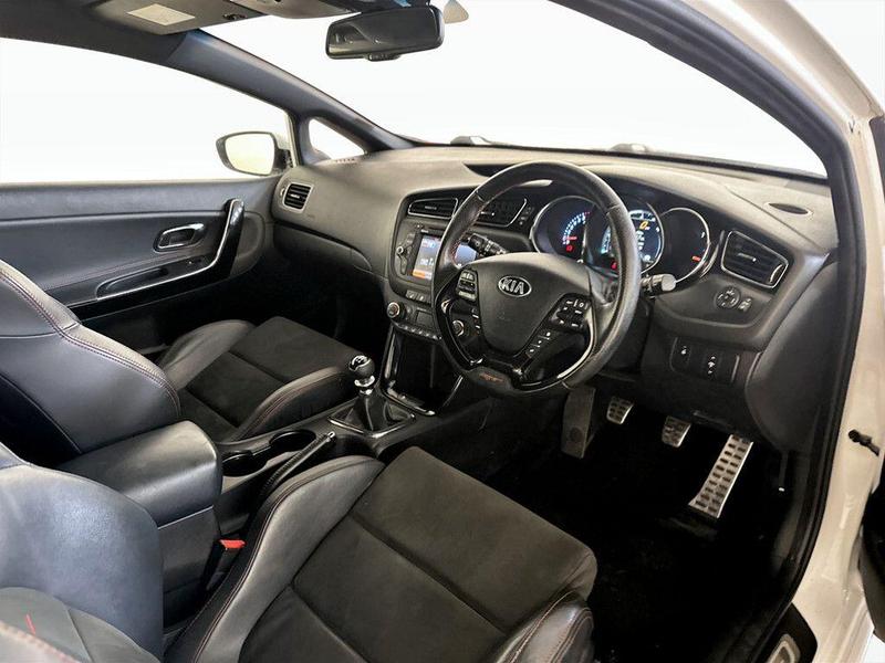 Used Kia Pro Ceed 2015 for sale - 76412168: Photo 15