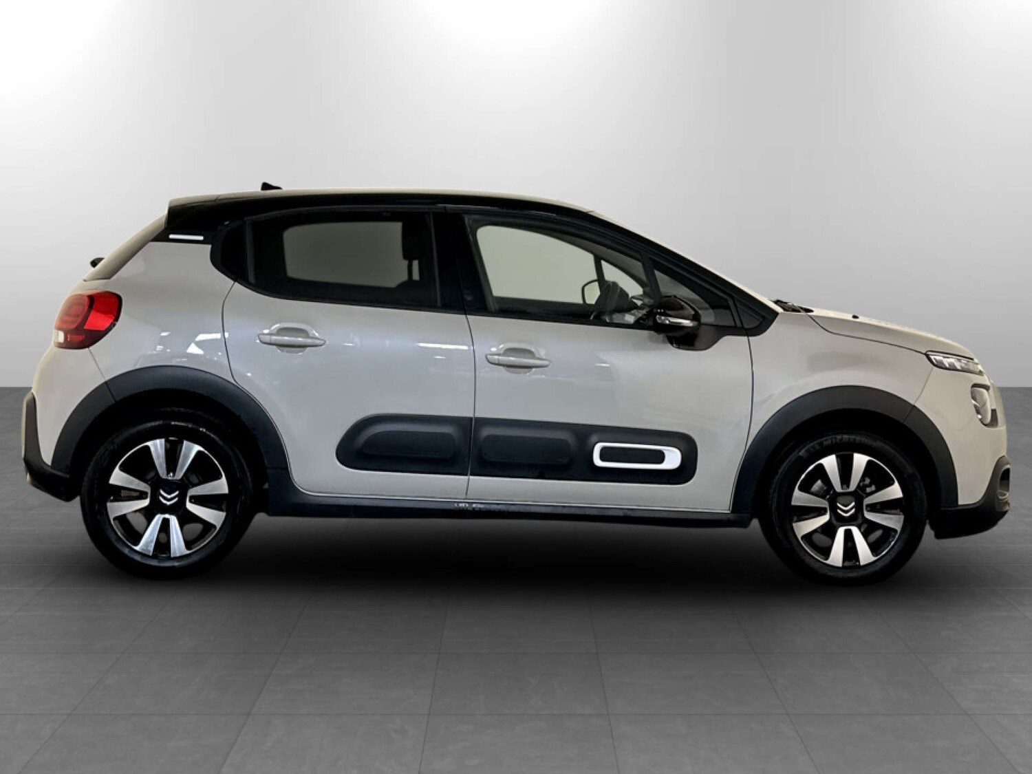 Used Citroen C3 2023 for sale - 77535055: Photo 11