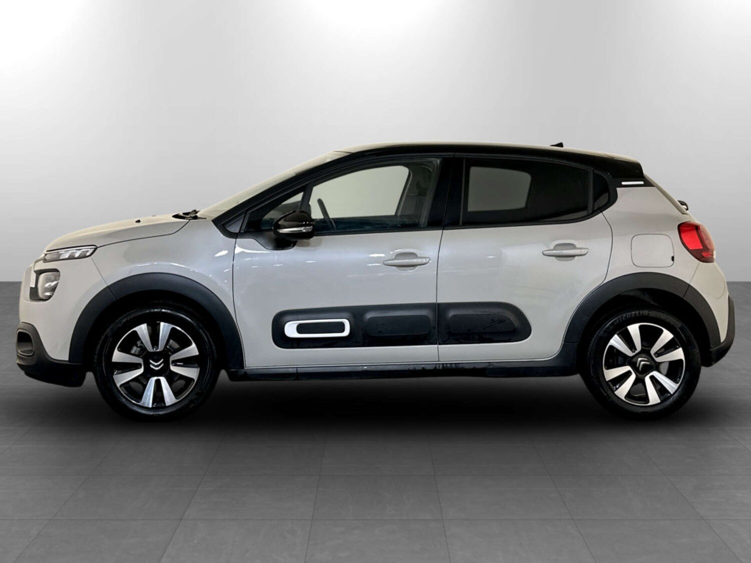 Used Citroen C3 2023 for sale - 77535055: Photo 7