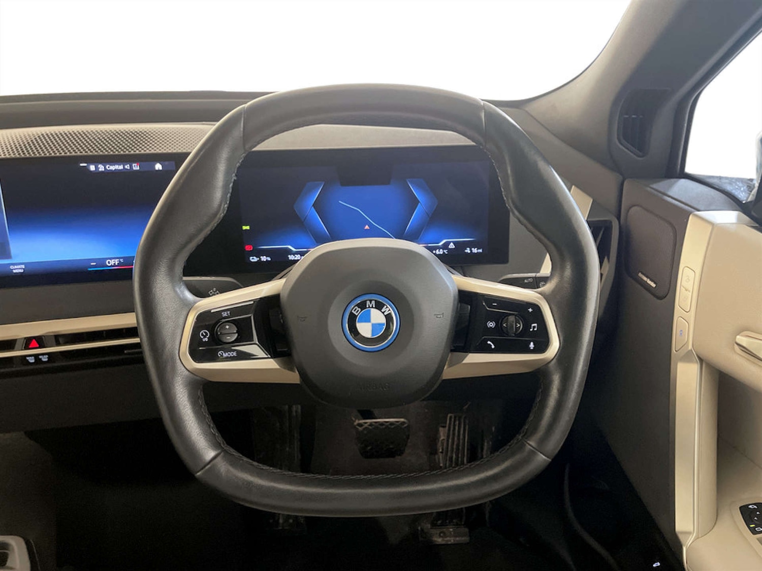 Used BMW iX 2022 for sale - 77210030: Photo 17