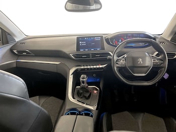 Used Peugeot 5008 2018 for sale - 77423740: Photo