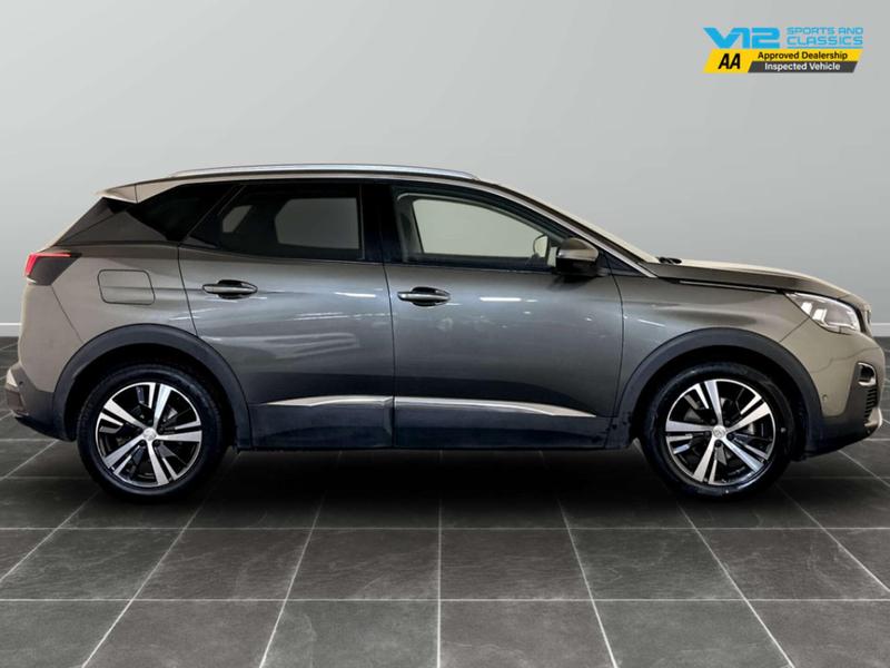 Used Peugeot 3008 2018 for sale - 76908650: Photo 11