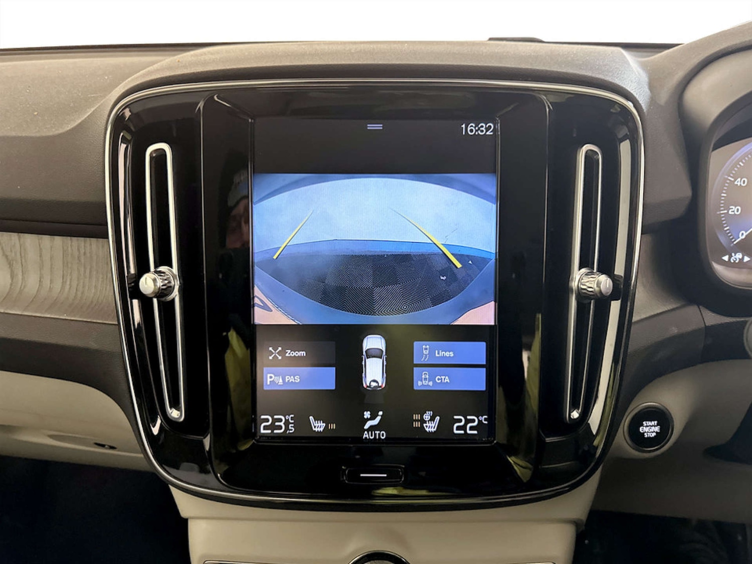 Used Volvo XC40 2020 for sale - 77276707: Photo 20