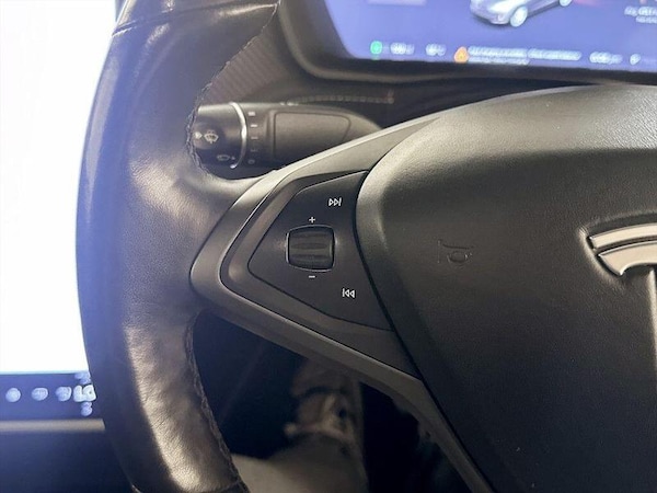 Used Tesla Model X 2020 for sale - 76036289: Photo 17