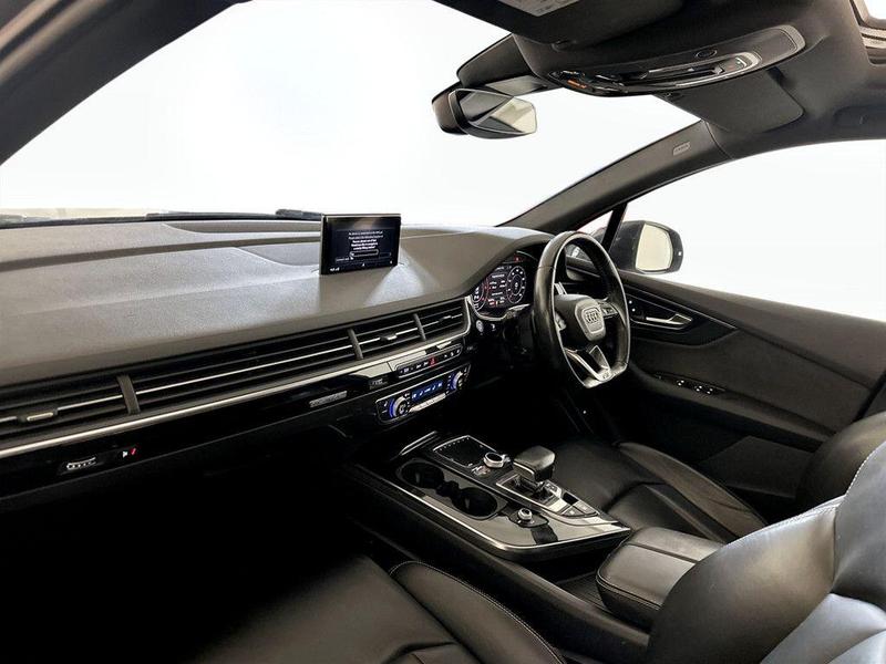 Used Audi Q7 2018 for sale - 76131372: Photo 12