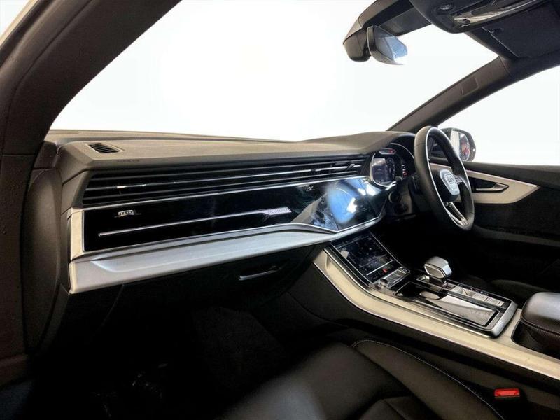 Used Audi Q8 2022 for sale - 76826180: Photo 12