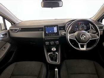 Used Renault Clio 2019 for sale - 76266013: Photo 3