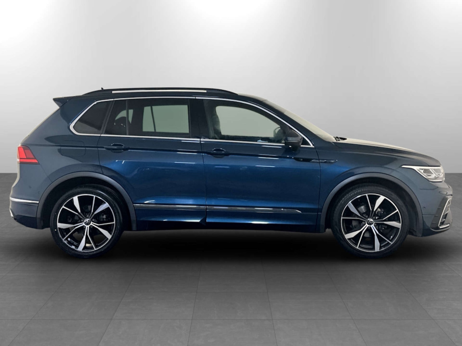 Used Volkswagen Tiguan 2021 for sale - 77610616: Photo 11
