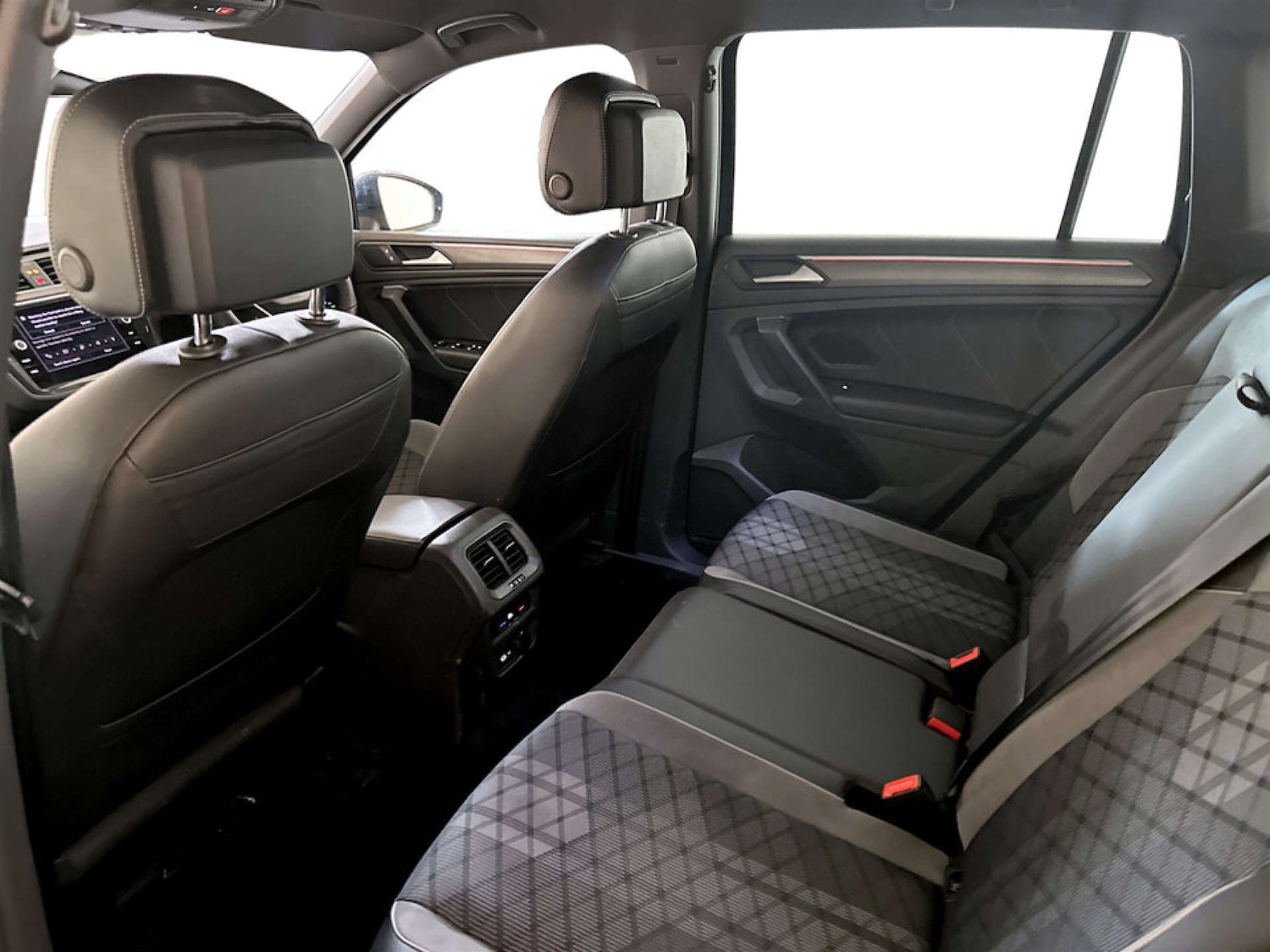 Used Volkswagen Tiguan 2021 for sale - 77610616: Photo 14