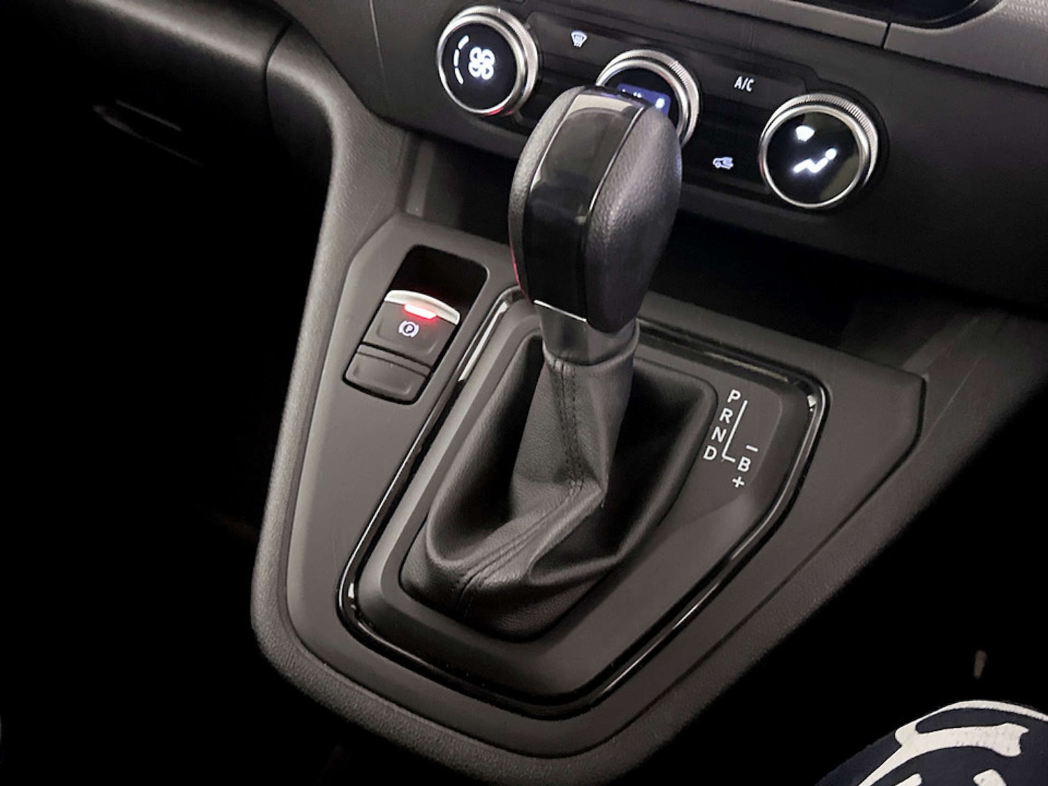 Used Nissan Other 2023 for sale - 77249235: Photo 25