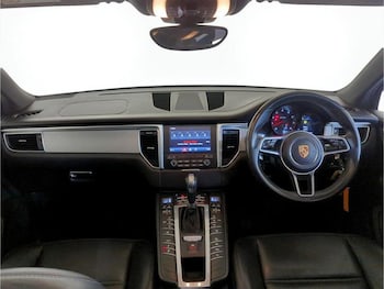 Used Porsche Macan 2017 for sale - 75711622: Photo