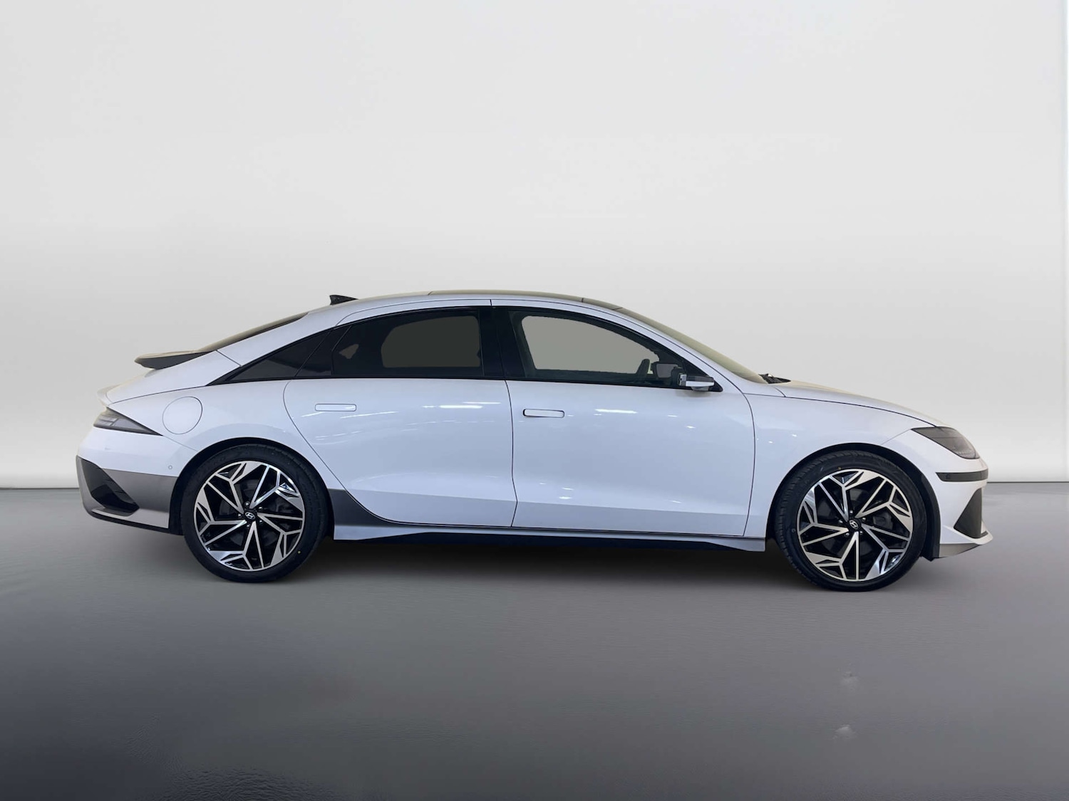 Used Hyundai IONIQ 6 2024 for sale - 77881405: Photo 11