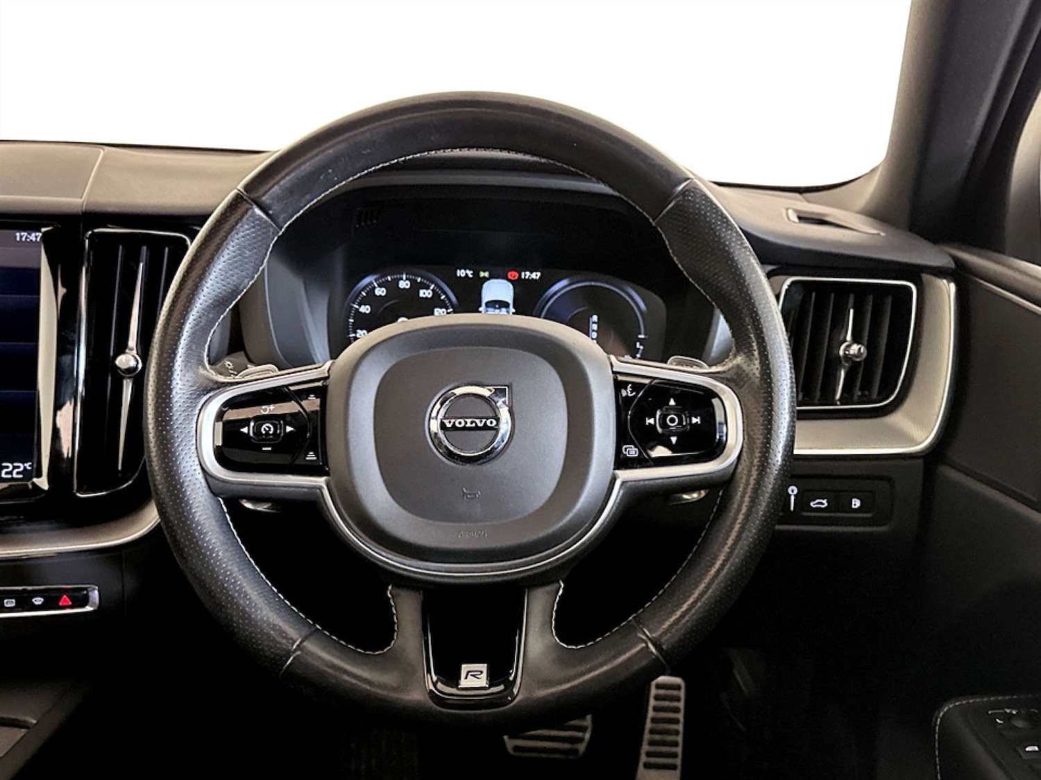 Used Volvo XC60 2018 for sale - 77523226: Photo 16