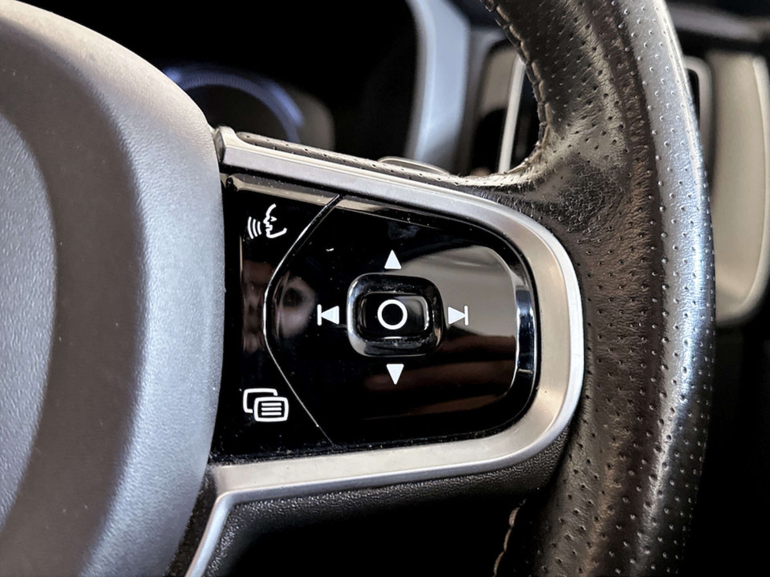 Used Volvo XC60 2018 for sale - 77523226: Photo 19