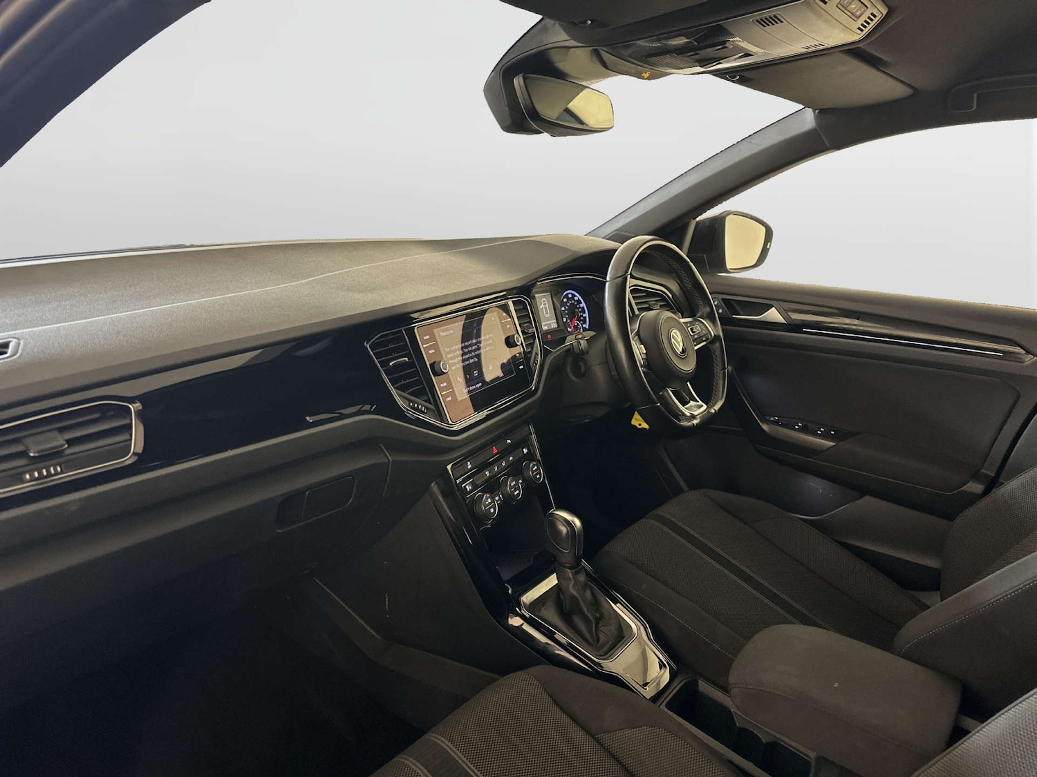 Used Volkswagen T-Roc 2021 for sale - 77967901: Photo 12