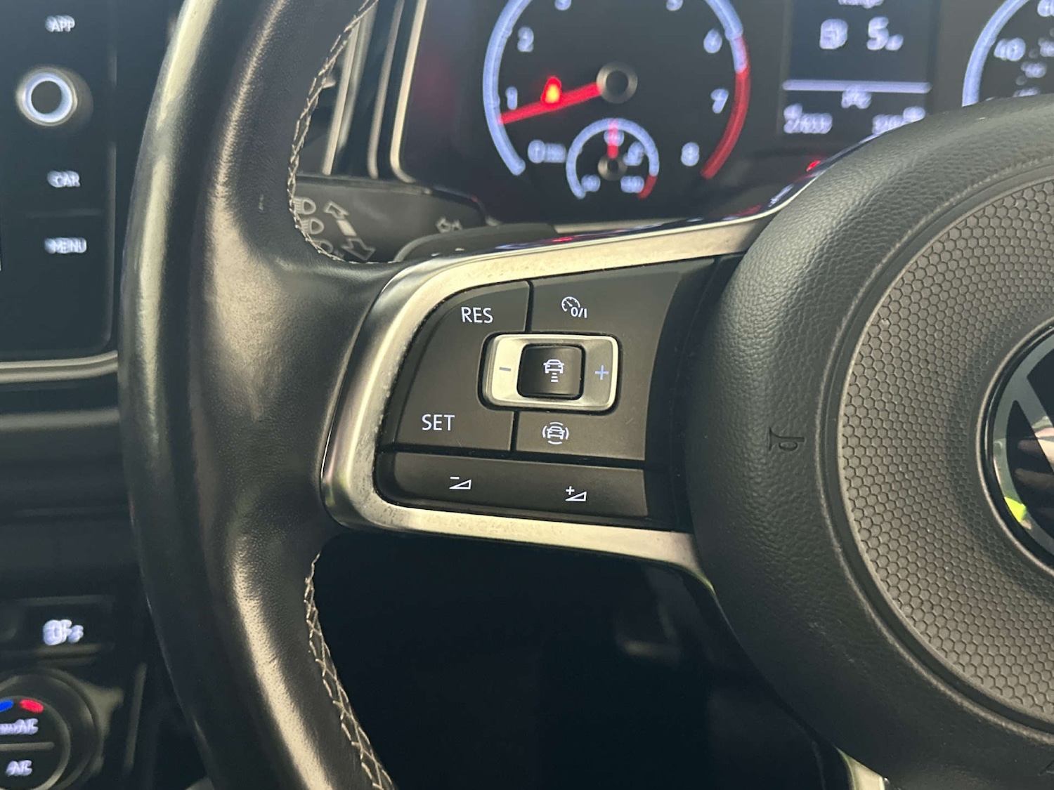 Used Volkswagen T-Roc 2021 for sale - 77967901: Photo 17