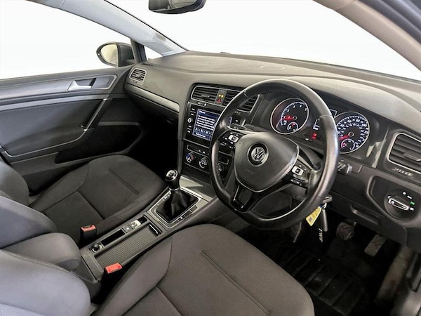 Used Volkswagen Golf 2018 for sale - 76209412: Photo 15