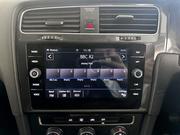 Used Volkswagen Golf 2018 for sale - 76209412: Photo 24