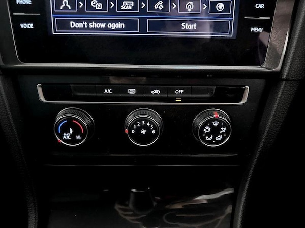 Used Volkswagen Golf 2018 for sale - 76209412: Photo 25