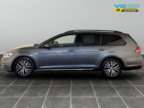 Used Volkswagen Golf 2018 for sale - 76209412: Photo 7