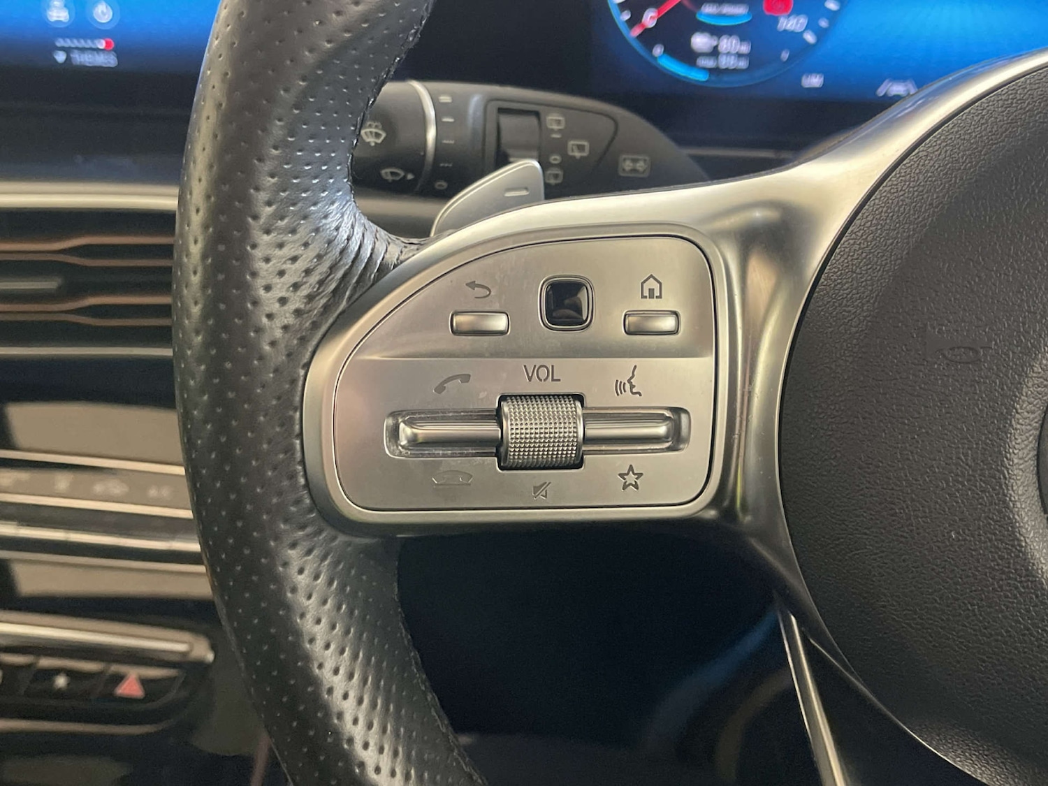 Used Mercedes-Benz EQC 2021 for sale - 77967948: Photo 18