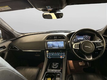 Used Jaguar F-Pace 2019 for sale - 78389818: Photo