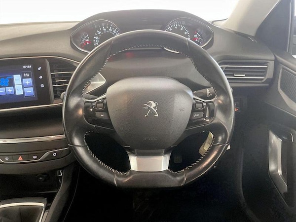 Used Peugeot 308 SW 2017 for sale - 76234873: Photo 16