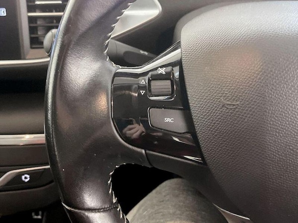 Used Peugeot 308 SW 2017 for sale - 76234873: Photo 17