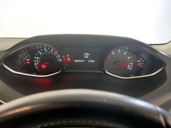 Used Peugeot 308 SW 2017 for sale - 76234873: Photo 18