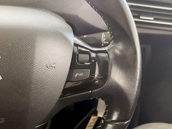 Used Peugeot 308 SW 2017 for sale - 76234873: Photo 19
