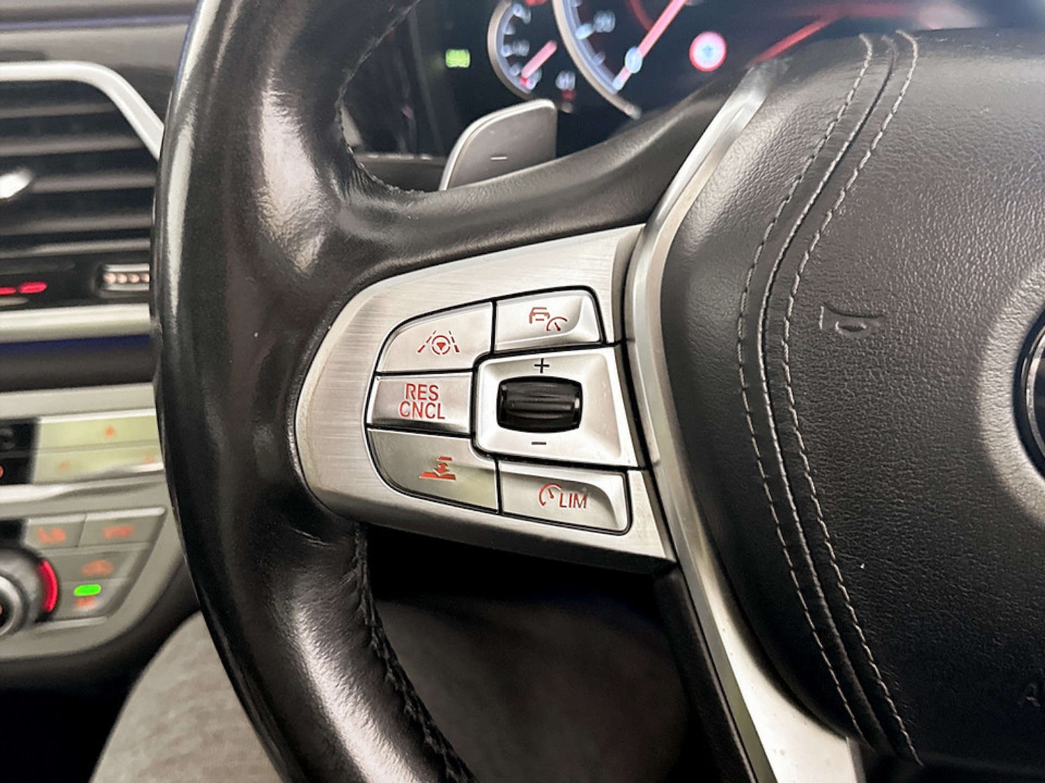 Used BMW 7 Series 2018 for sale - 77621902: Photo 18