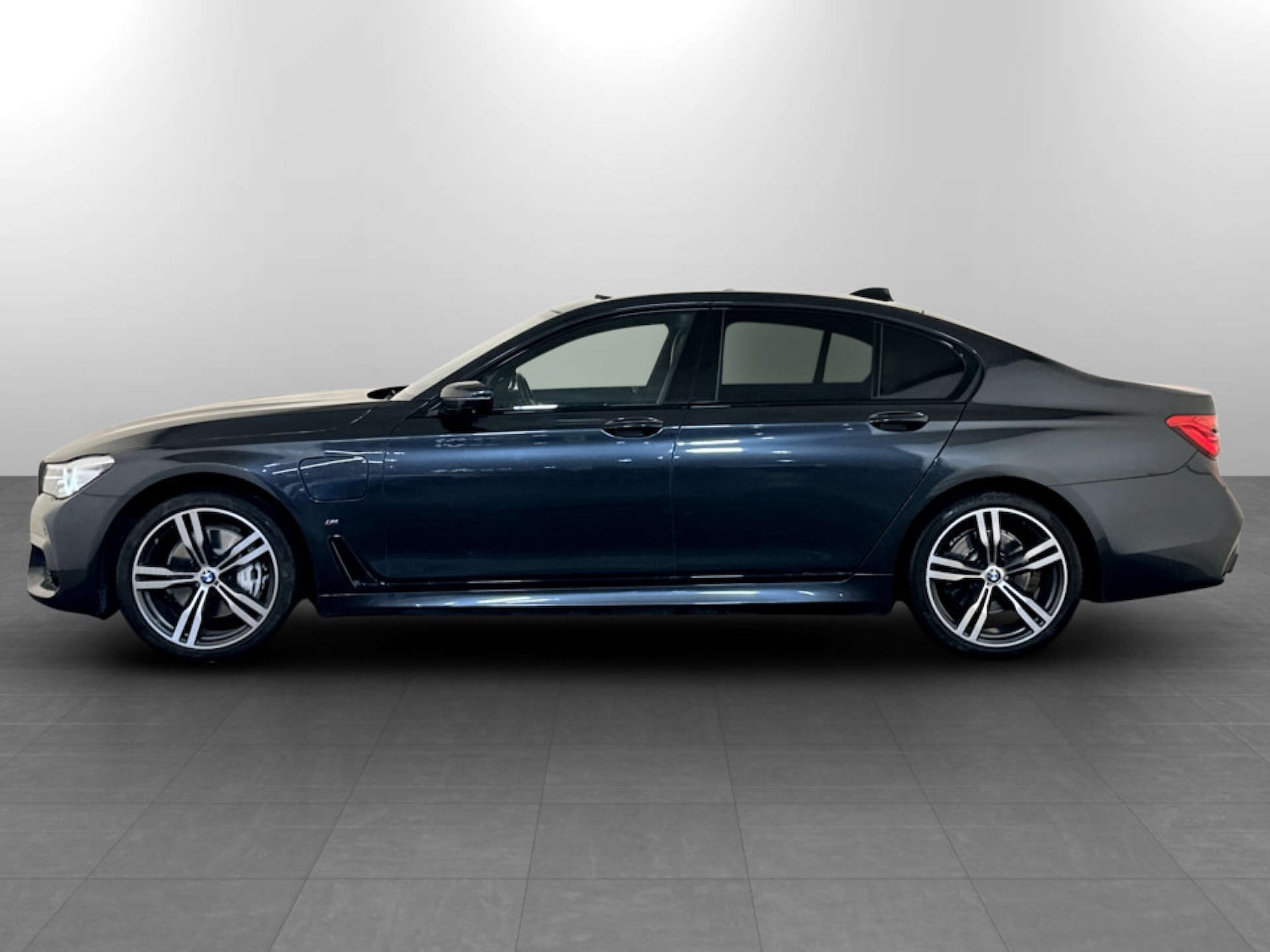 Used BMW 7 Series 2018 for sale - 77621902: Photo 7