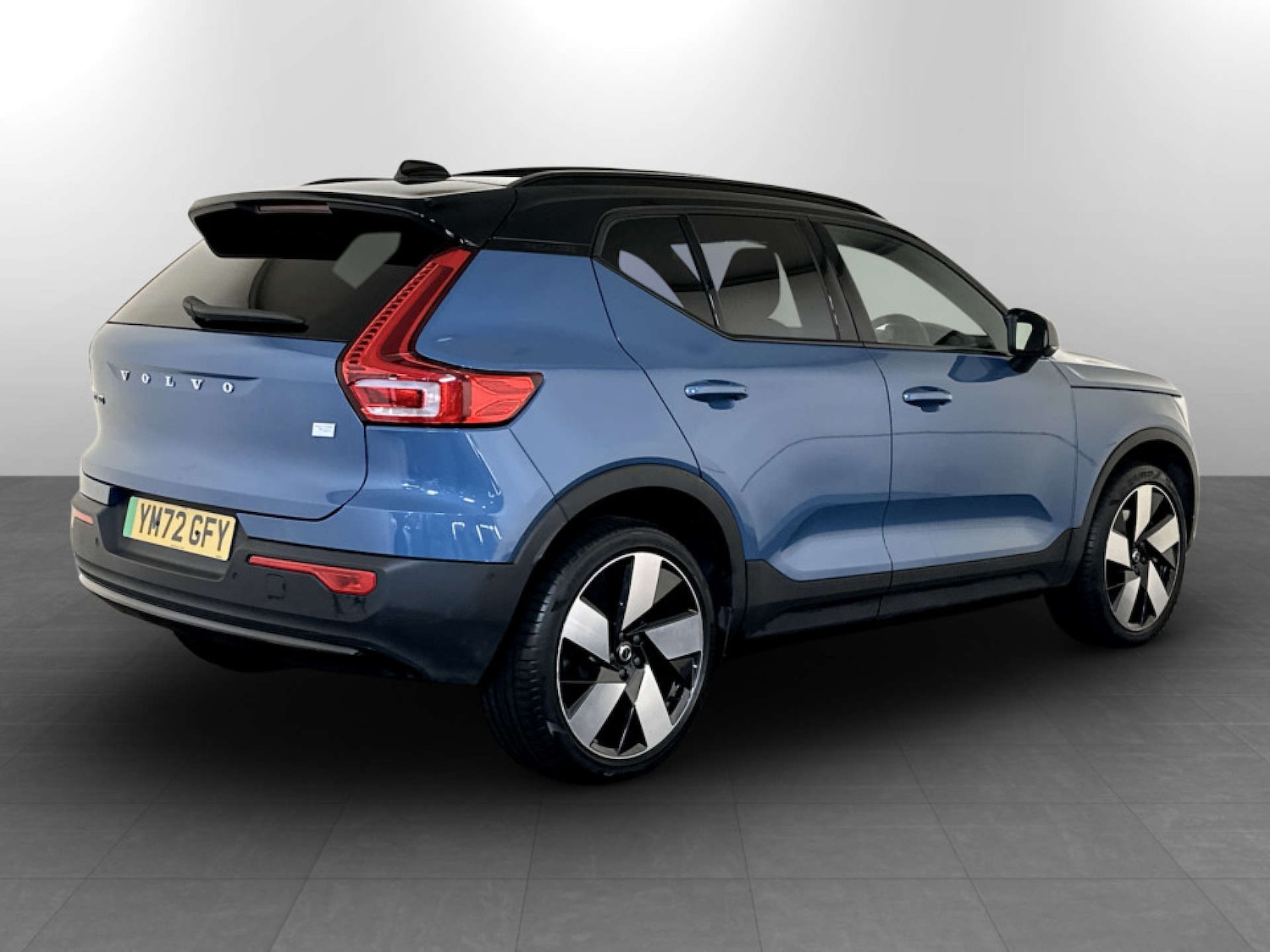 Used Volvo XC40 2023 for sale - 77678663: Photo 10