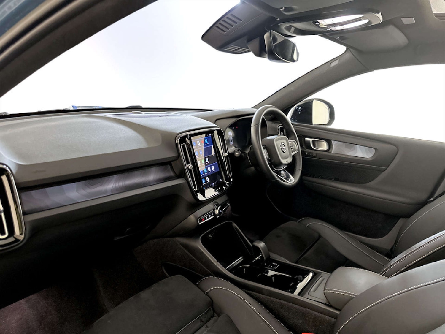 Used Volvo XC40 2023 for sale - 77678663: Photo 12