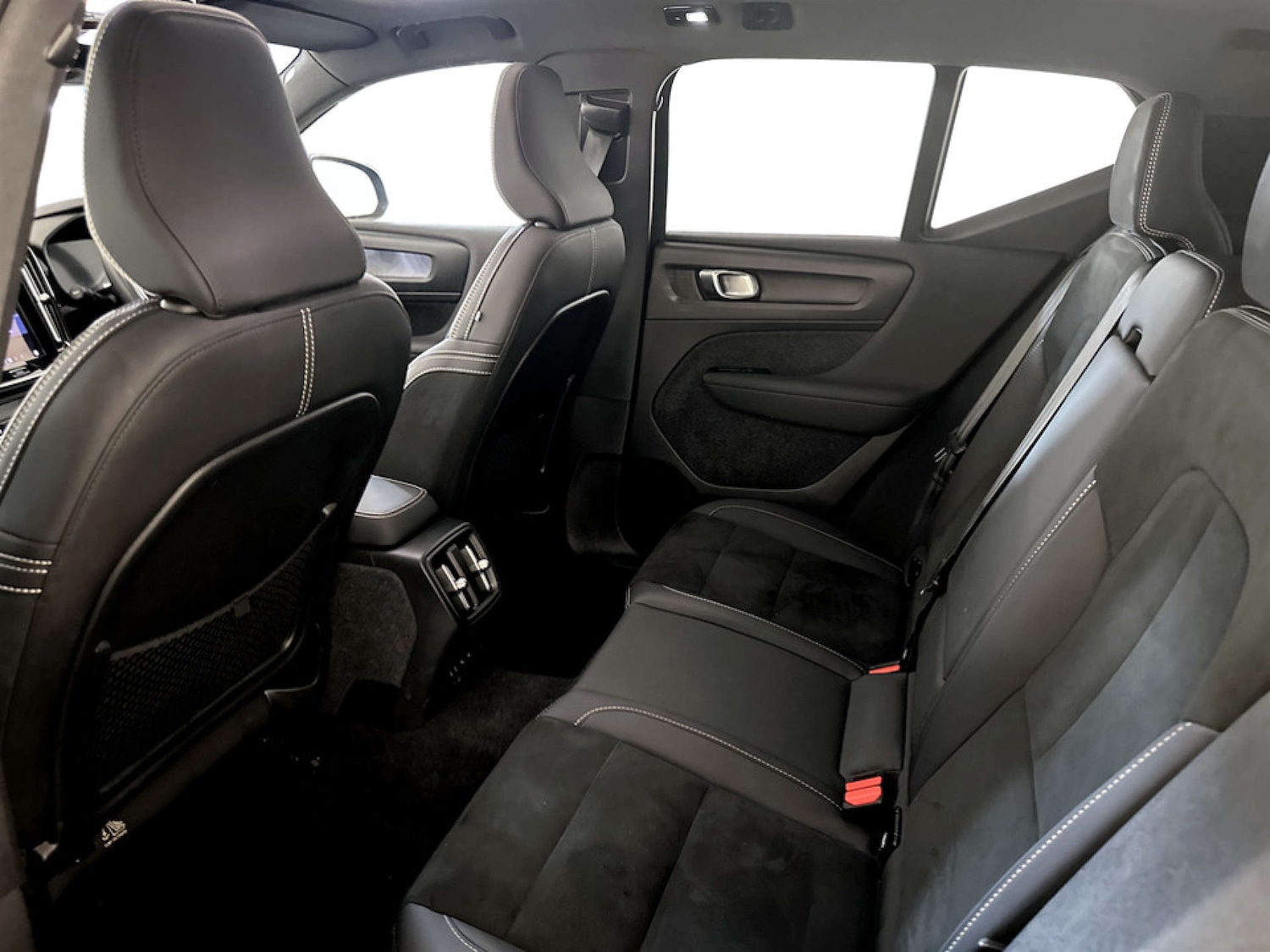 Used Volvo XC40 2023 for sale - 77678663: Photo 15