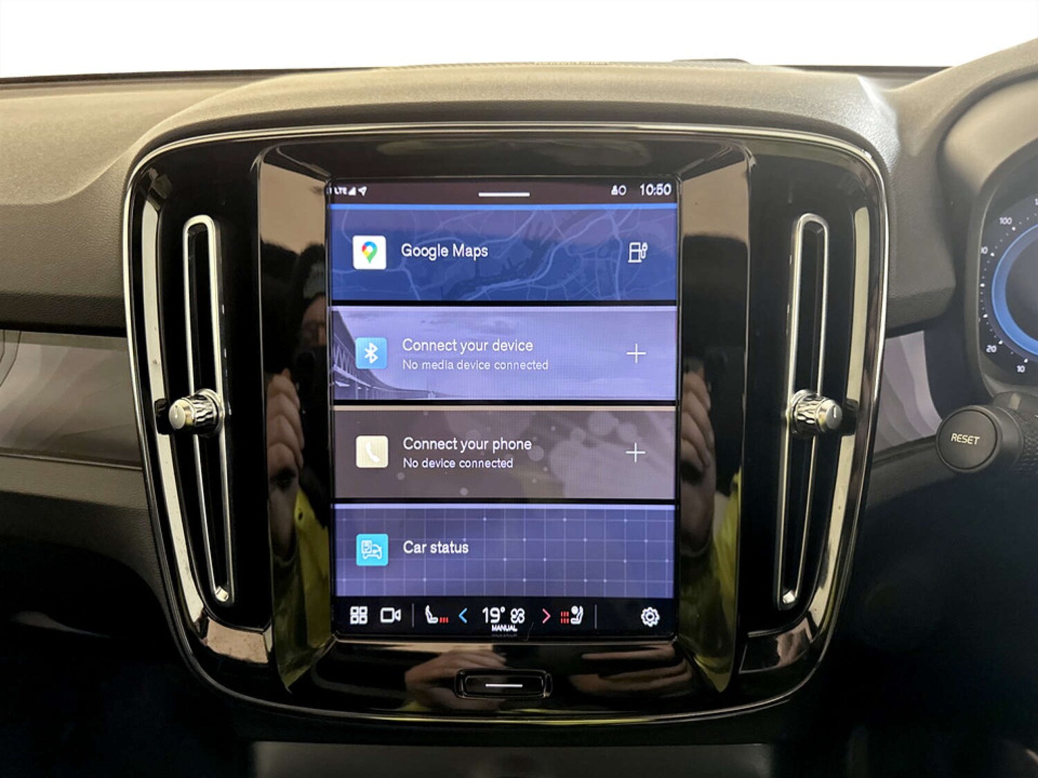 Used Volvo XC40 2023 for sale - 77678663: Photo 23