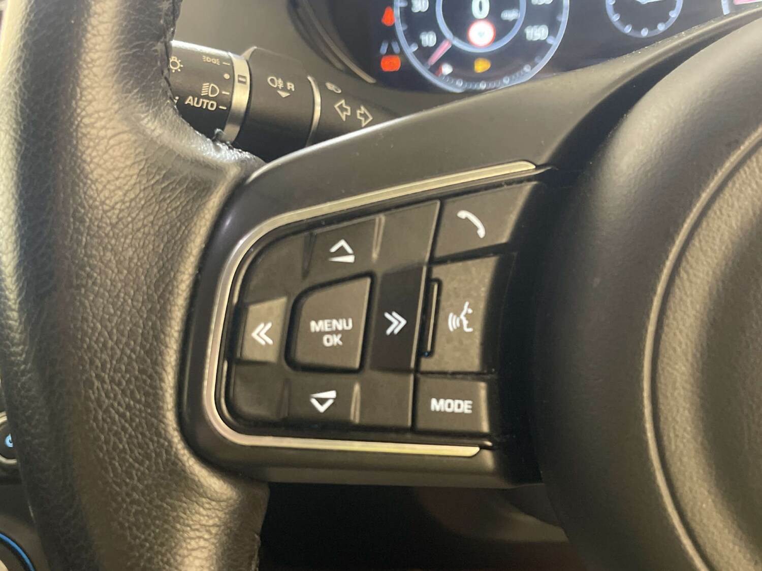 Used Jaguar E-Pace 2019 for sale - 77937220: Photo 17