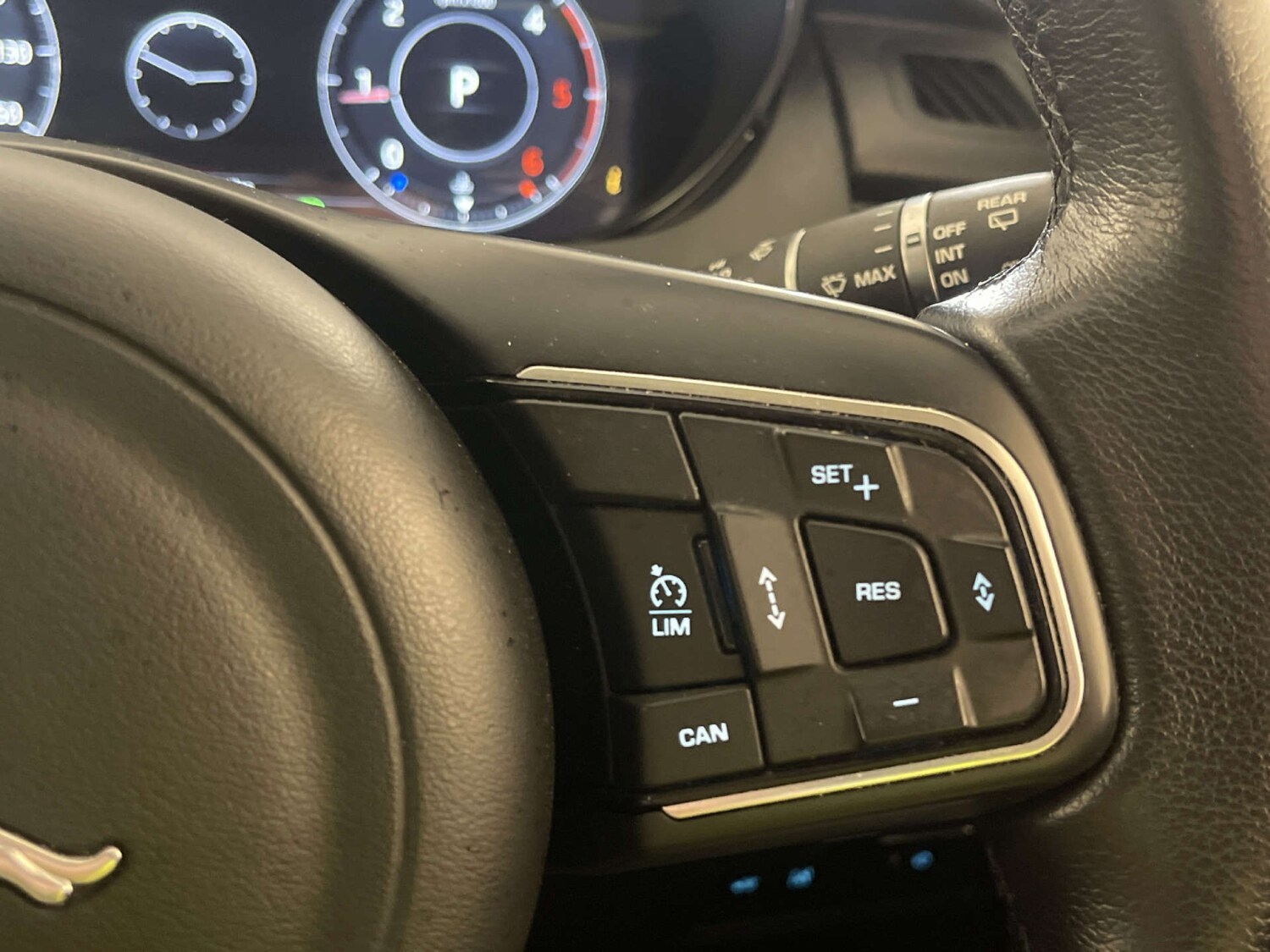 Used Jaguar E-Pace 2019 for sale - 77937220: Photo 19