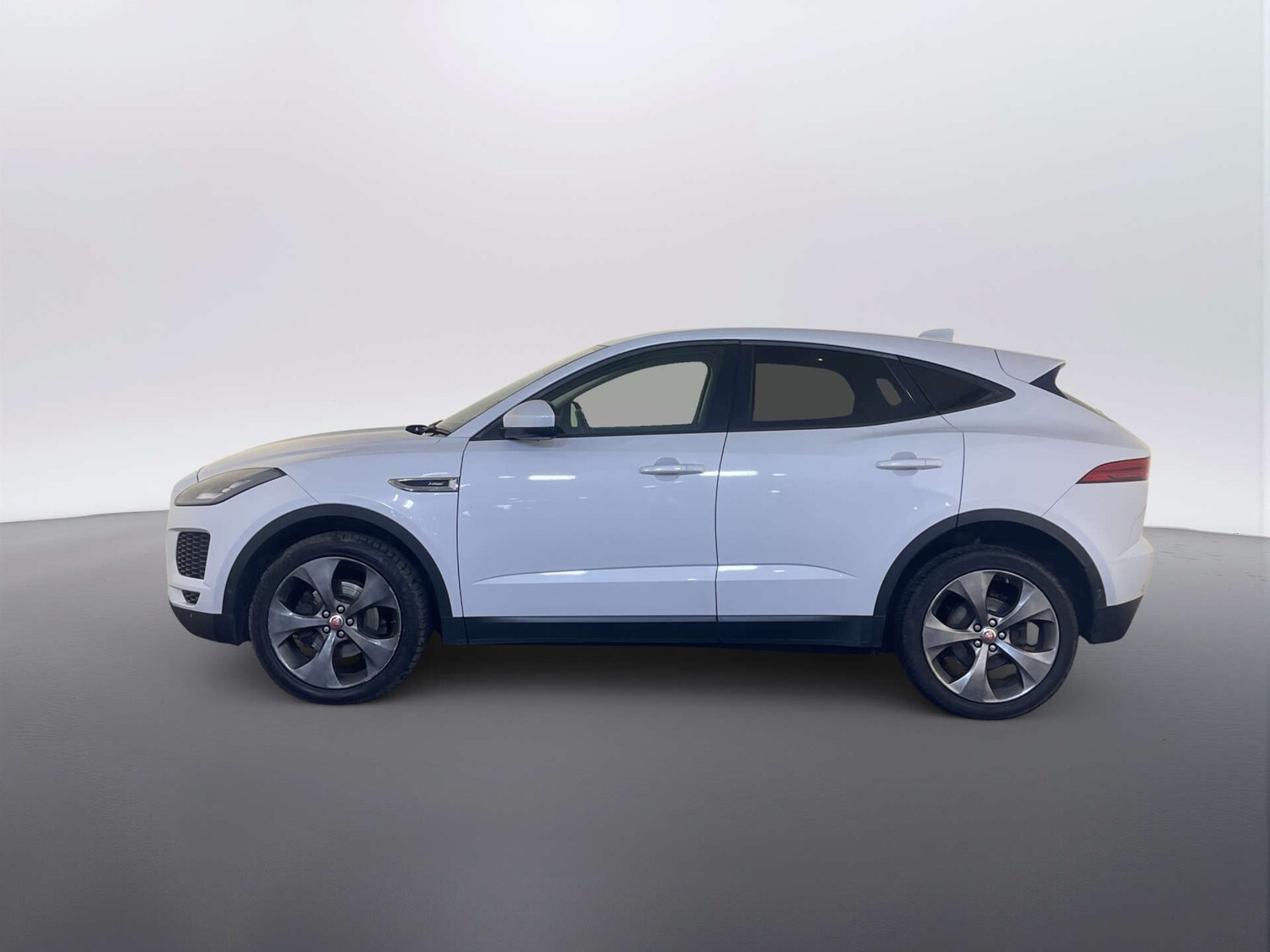 Used Jaguar E-Pace 2019 for sale - 77937220: Photo 7