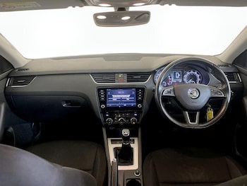 Used Skoda Octavia 2020 for sale - 76123774: Photo 3