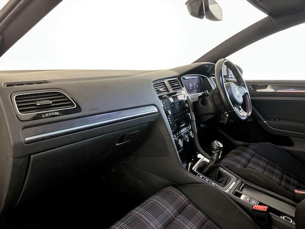 Used Volkswagen Golf 2018 for sale - 75982618: Photo 12